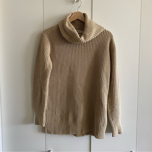 🍂fall drop 🍂 Abercrombie Turtleneck Sweater Beige caramel - Picture 1 of 3